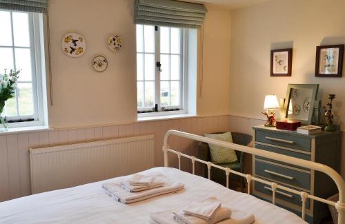 Deal House | Violet Cottage