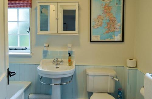Deal House | Violet Cottage