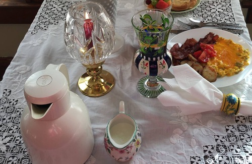 Winslow Bed & Breakfast | Violet Rose Bed & Breakfast