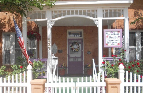 Winslow Bed & Breakfast | Violet Rose Bed & Breakfast