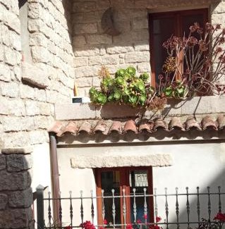 Aggius House | Violivia