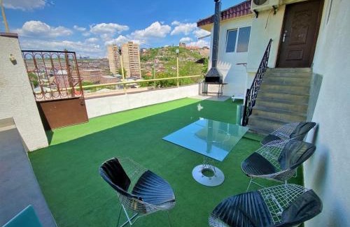 Kentron Villa | VIP Hotel-Villa 3 in the center