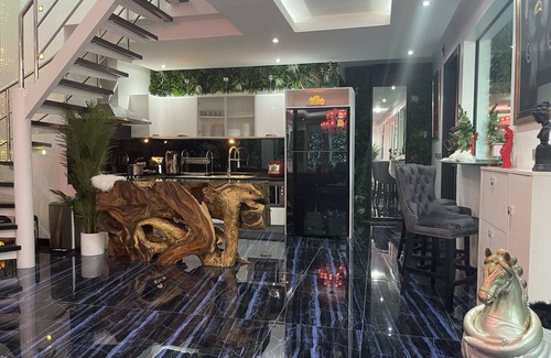 South Pattaya Villa | VIP Lotus Pool Villa Pattaya, Grand 8 bedroom Villa with Private Pool and Sauna