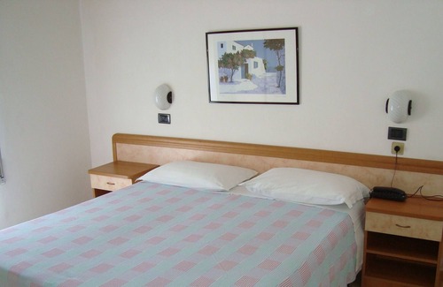 Igea Marina Apartment | Virgil type apartment, for 2 pers., Air conditioning, 50 m / beach