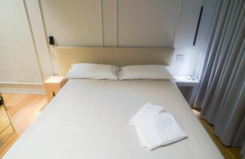 San Benedetto del Tronto House | Virginia Madre Luxury Rooms