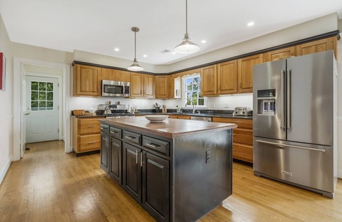 Linden House | Virginia Wine Country Retreat 60 mi. from DC