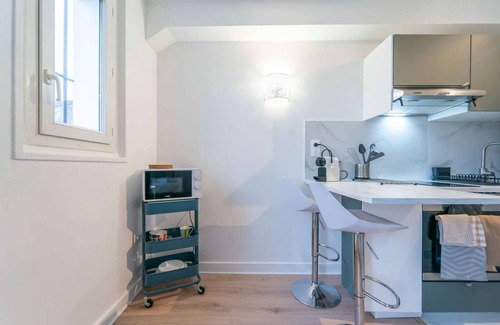 Port-Aviation Apartment | ViryZen 30 minutes from Paris