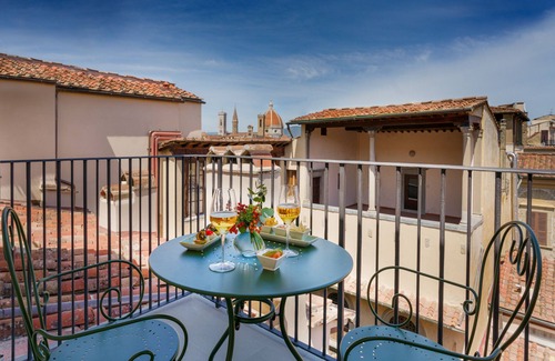 Santa Croce Apartment | Visconte Filippo - La Dimora degli Affreschi Florence