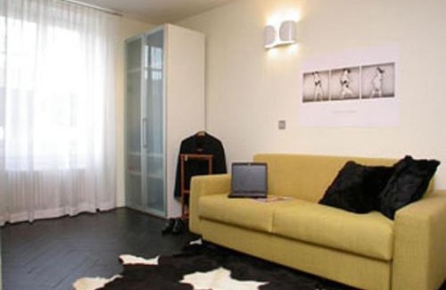 District 5 Apartment | VISIONAPARTMENTS Hardstrasse - contactless check-in