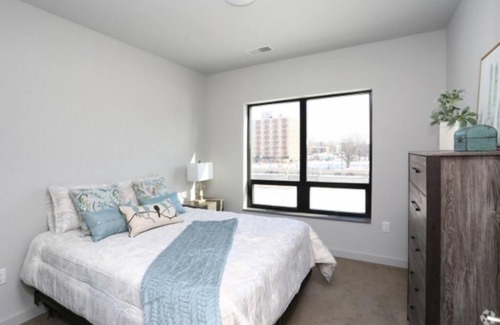 Champaign Apartment | visit the lakefront