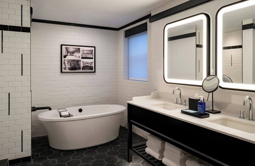 Downtown Hotel | Visitation Hotel Frederick, a Tribute Portfolio Hotel