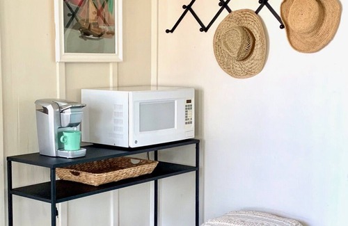 Southern Shores Cottage | VISTA DI CIELO - A Waterfront Escape