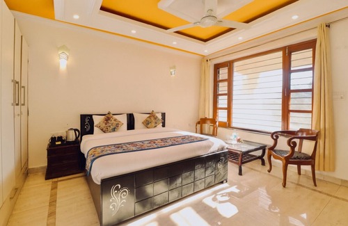 The Mall Road Bed & Breakfast | Vista Hills by Bala's