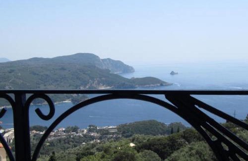 Lakones House | Vista Infinita