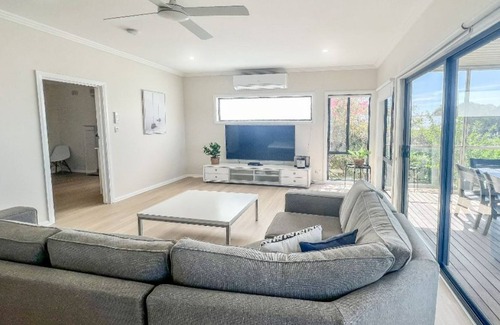 Arcadia Vale House | Vista Lago - Stunning Waterfront views