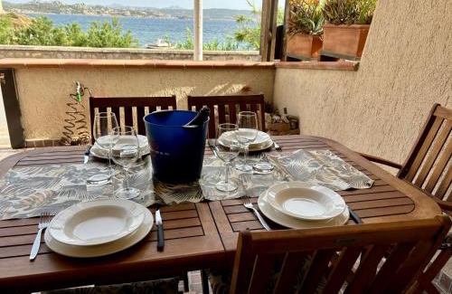La Maddalena Apartment | Vista mare La Maddalena con posto Barca e posto Auto coperto