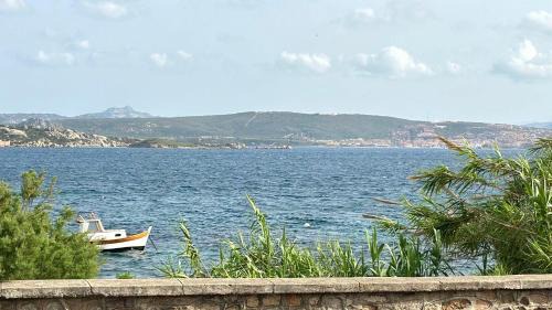 La Maddalena Apartment | Vista mare La Maddalena con posto Barca e posto Auto coperto