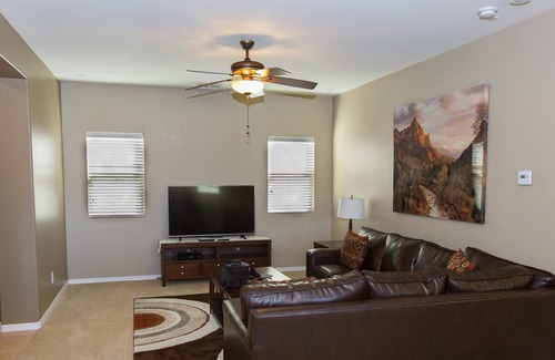 Stetson Hills State House | Vista Retreat - New Home / Mountain View / Great Amenity for Complete Relaxation