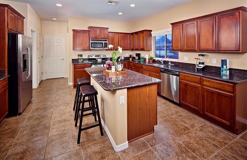 Stetson Hills State House | Vista Retreat--Spacious New Property with Stunning Mountain View