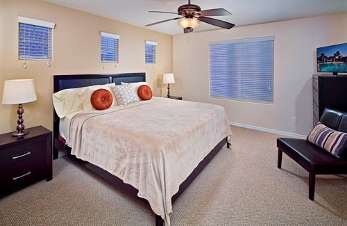 Stetson Hills State House | Vista Retreat--Spacious New Property with Stunning Mountain View