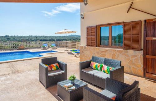 Maria de la Salut Villa | Vista Sol