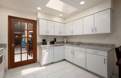 Brownsville Condo | Vista Verde 102, Cozy Condo in Brownsville