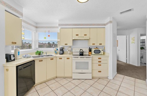 Isla del Sol Condo | Vista Verde N 231 Close to Beach Isla Del Sol
