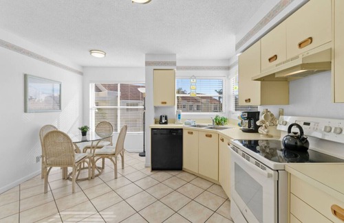 Isla del Sol Condo | Vista Verde N 231 Close to Beach Isla Del Sol