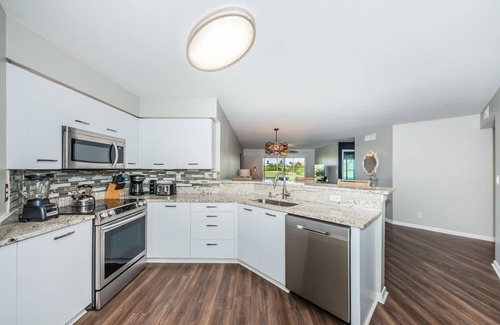 Isla del Sol Condo | Vista Verde N Nonstop 'Island Fun'