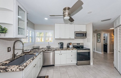 St. Petersburg Condo | Vista Verde W A 'Hole-In-One' in Paradise