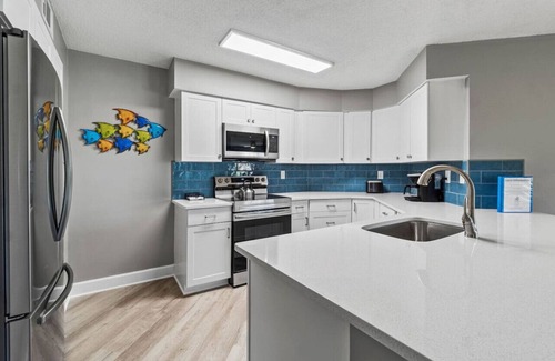 St. Petersburg Condo | Vista Verde West|6-136| 2BD 2BA