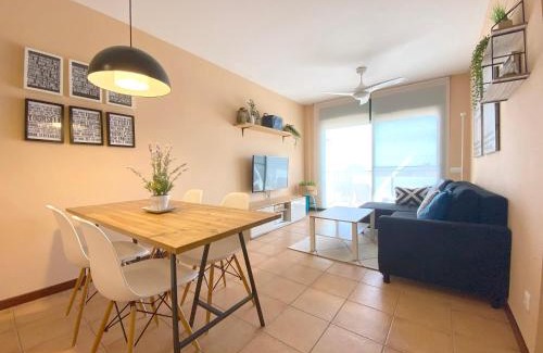 L'Eucaliptus Apartment | Vistas al mar playa Eucaliptus, con solarium privado