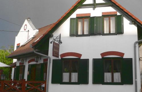 Villany House | Vitényi Pince Vendégház
