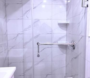 Bathurst Manor House | Vita House near Rogers Stadium and Yorkdale Shopping Center