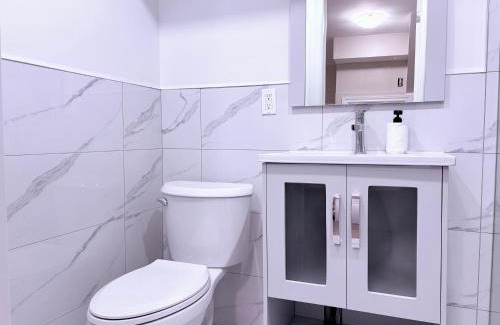 Bathurst Manor House | Vita House near Rogers Stadium and Yorkdale Shopping Center