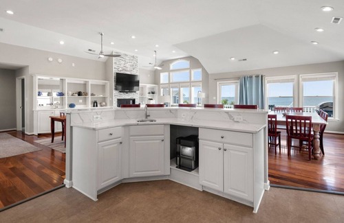 Carolina Dunes House | Vitamin Bay, Duck NC - Soundfront, private pool & hot tub