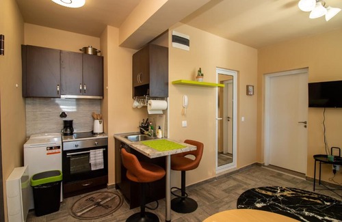Studentski Grad Apartment | Vitosha View Apartment with Parking