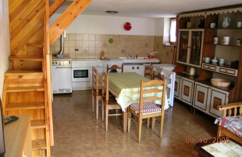 Artaz Vieu Apartment | Vittaz stone house