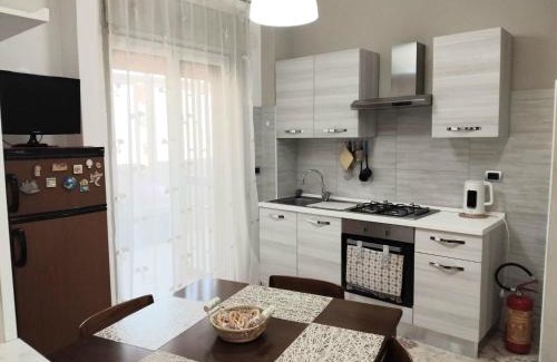 Monte Po-Nesima-San Leone-Rapisardi Apartment | VITTORIA APARTMENT 4 posti letto parcheggio libero