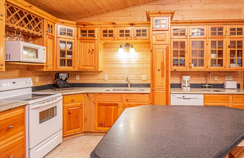 McHenry House | Viva Place