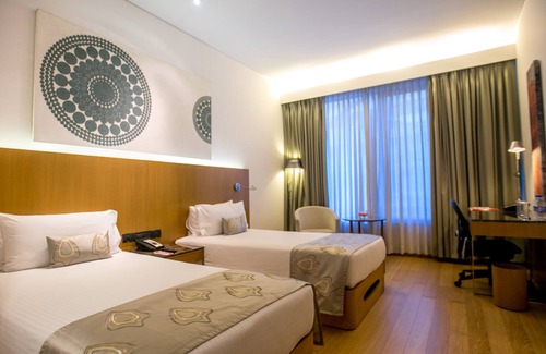 Sholinganallur Hotel | Vivanta Chennai IT Expressway