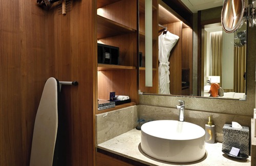 Kolkata Hotel | Vivanta Kolkata EM Bypass