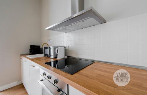 Jeronimos Apartment | Vive el Retiro para 7 desde Alberto Bosch 14 E1
