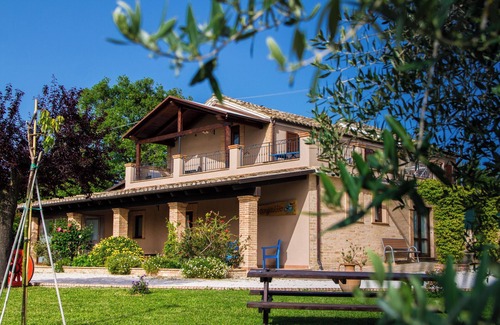 Fermo Villa | Vivi l'esperienza in una villa esclusiva with WiFi, AC