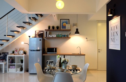 George Town Condo | Vivienne | Penang Urban Seafront Holiday Home 海景套房