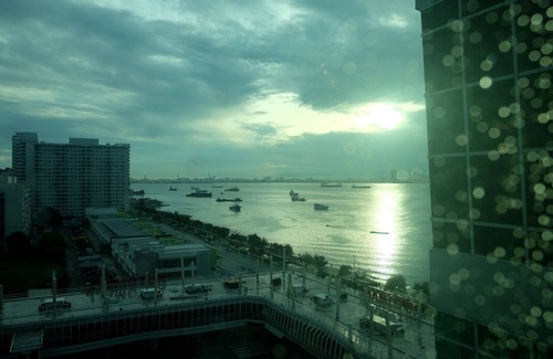 George Town Condo | Vivienne | Penang Urban Seafront Holiday Home 海景套房