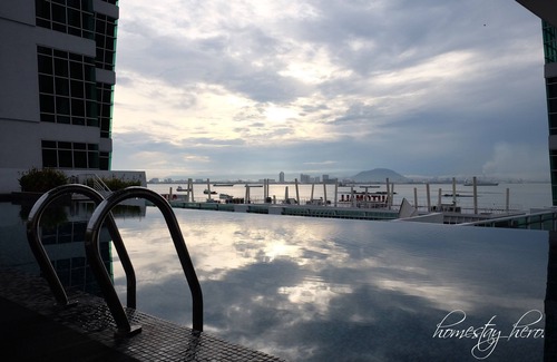 George Town Condo | Vivienne | Penang Urban Seafront Holiday Home 海景套房