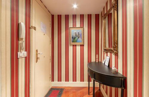 Getxo Apartment | Vizcaya Bridge & Beach