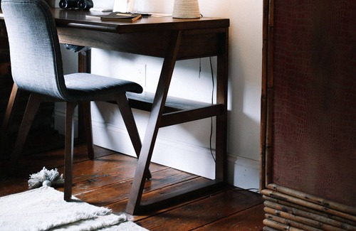 Connelly House | Vogue-featured lodging + event barn. Pup friendly!
