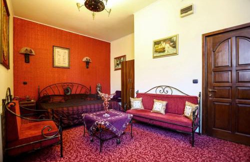 Old Town House | Voila Inn